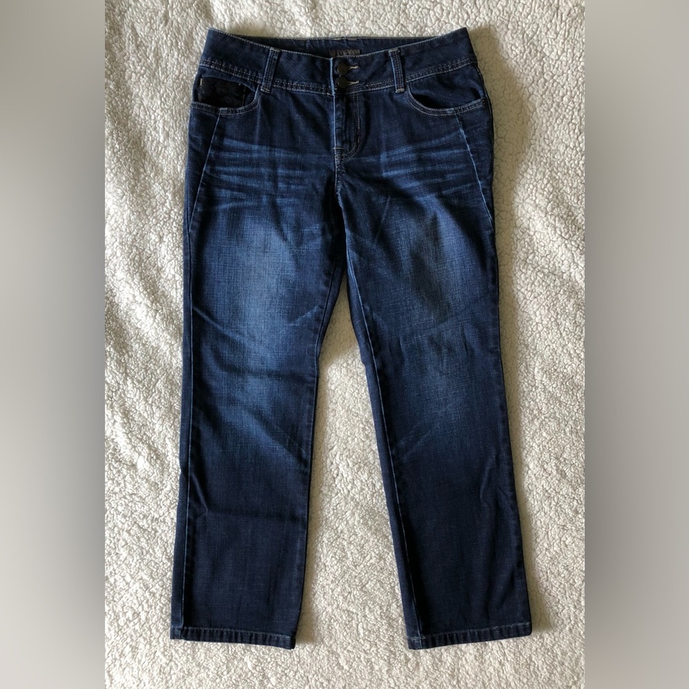 Denver Hayes Women's  Blue Jeans Size 8 x 30